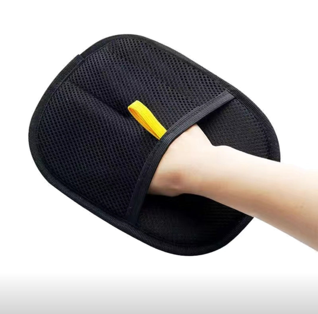 Electrostatic Pet Hair Removal Glove | Reusable & Washable